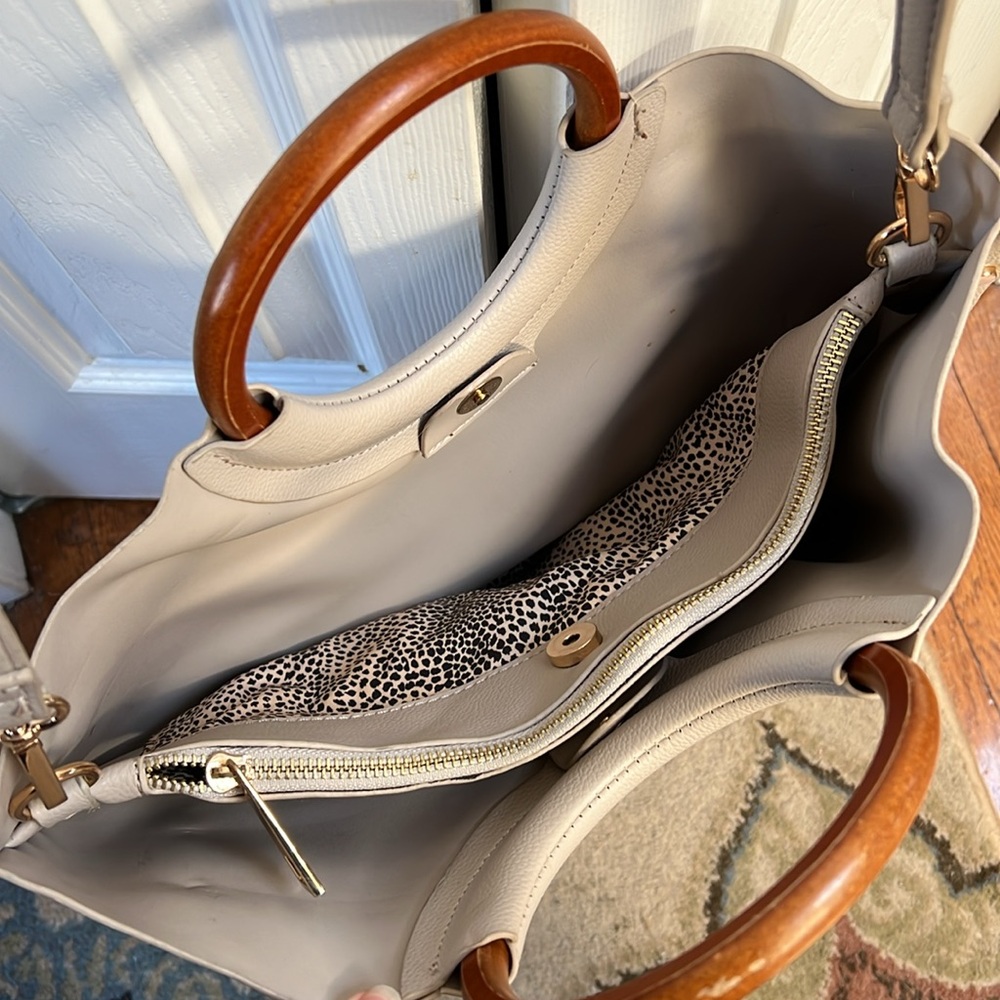 Purse - Picture 3 of 3